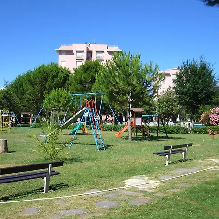 Apartment 458 - Trilocale Climatizzato Al Piano Terra Al Conero Con Due Piscine Parco Giochi E Due Campi Da Tennis Inclusa Nel Prezzo