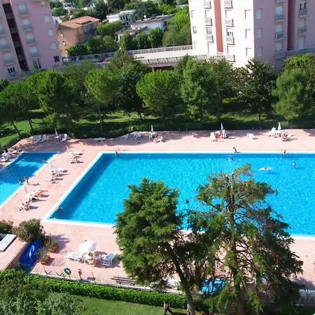 Apartment 458 - Trilocale Climatizzato Al Piano Terra Al Conero Con Due Piscine Parco Giochi E Due Campi Da Tennis Inclusa Nel Prezzo *